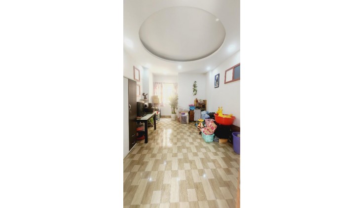 Mặt tiền hẻm 28 Dương Bá Trạc 4x20 3 tầng đúc chỉ 10 tỷ 5